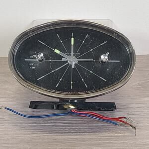 Longines Symphonette Model LCR 511 70s Wittnauer Oval Clock Only Untested